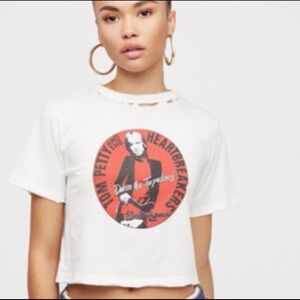 I’m searching for this Tom Petty crop T shirt from Free people Size M or L